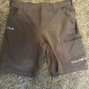 End Huk shorts size L